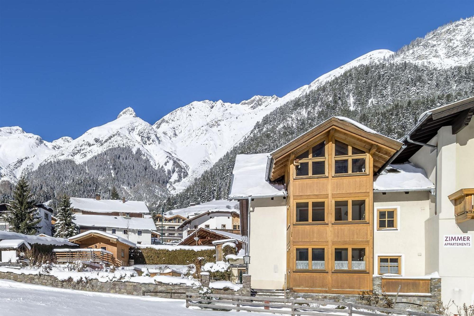 Haus St. Bernard Apartment Pettneu am Arlberg Luaran gambar